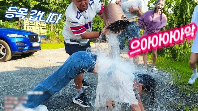 난생처음 등목을 받은 여자 스트리머들의 반응ㅋㅋㅋㅋㅋ (With 최군 손승아 도희 밤비 김제로)
